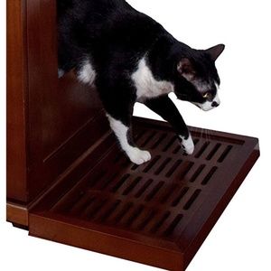 The Refined Feline Litter Catch